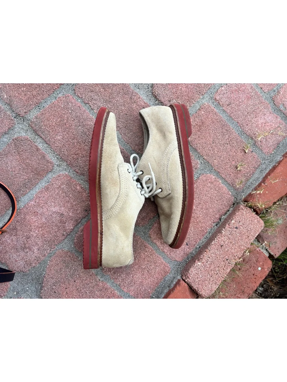 Bass Beige Suede Lace-Up Shoes with Red Rubber Sole